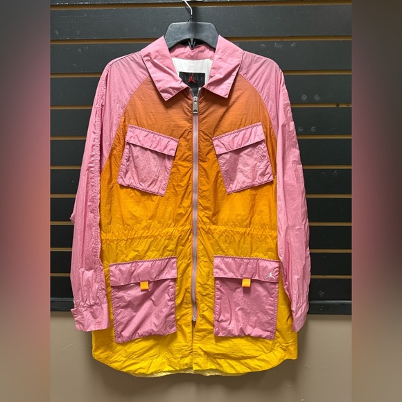 Nike Jordan Women's Windbreaker Jacket Desert Berry CU6319-680 Size L - Picture 1 of 3